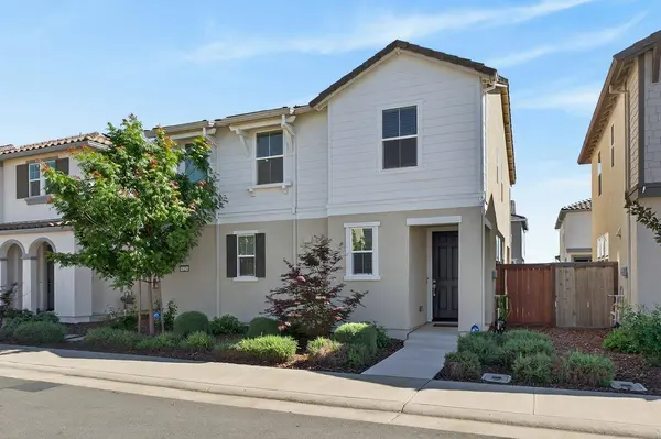 8226 Ocho WAY, Elk Grove, CA 95757