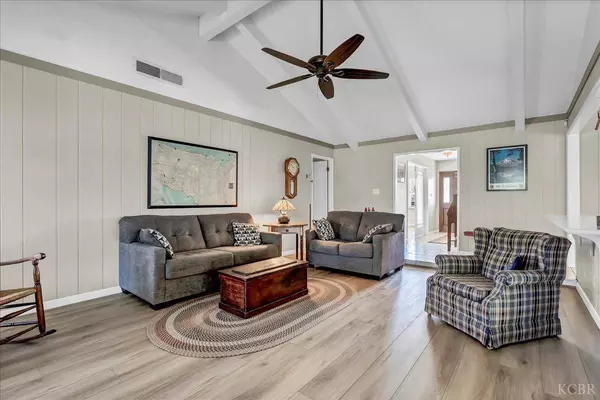 2590 Aspen Street, Hanford, CA 93230