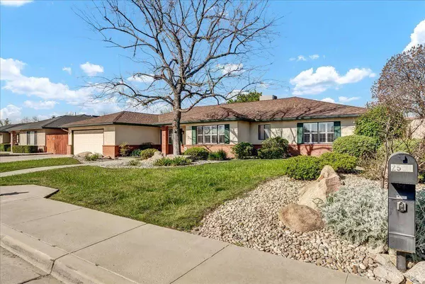 2590 Aspen Street, Hanford, CA 93230