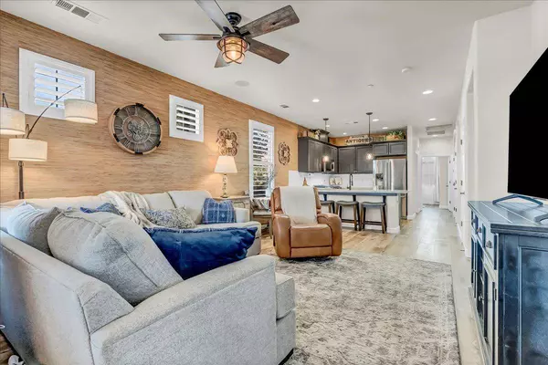 1281 W Walter AVE #15, Fowler, CA 93625