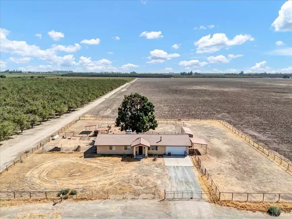 14709 Houston Avenue, Hanford, CA 93230
