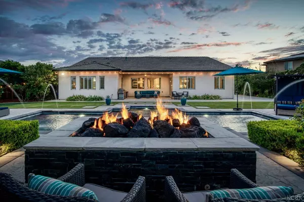 1010 W Quail Rock Way, Hanford, CA 93230