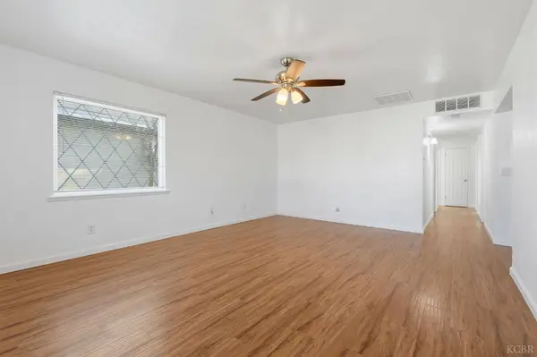 337 E Elm Street, Hanford, CA 93230