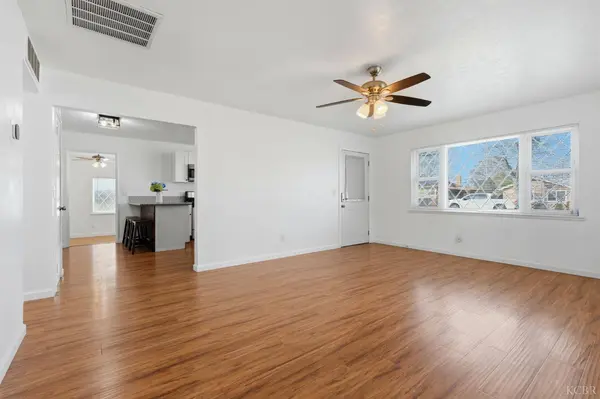 337 E Elm Street, Hanford, CA 93230