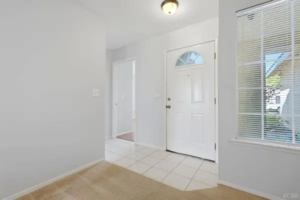 2403 Cherrywood Court, Hanford, CA 93230