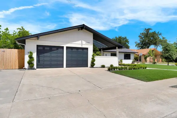 2344 Magnolia Court, Hanford, CA 93230