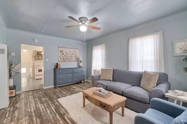 1437 N 11th AVE, Hanford, CA 93230