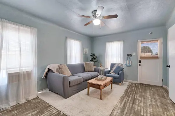 1437 N 11th AVE, Hanford, CA 93230