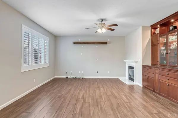 2097 N Zinfandel DR, Hanford, CA 93230