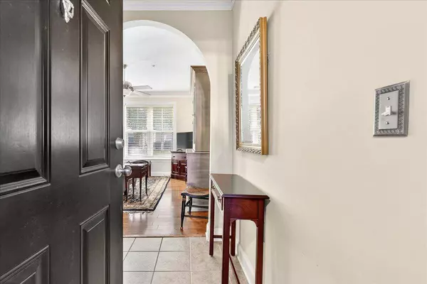 1900 Belle Isle Ave #104, Mount Pleasant, SC 29464