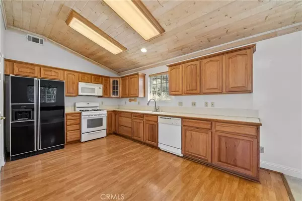2501 Innsbruck CT, Pine Mountain Club, CA 93222