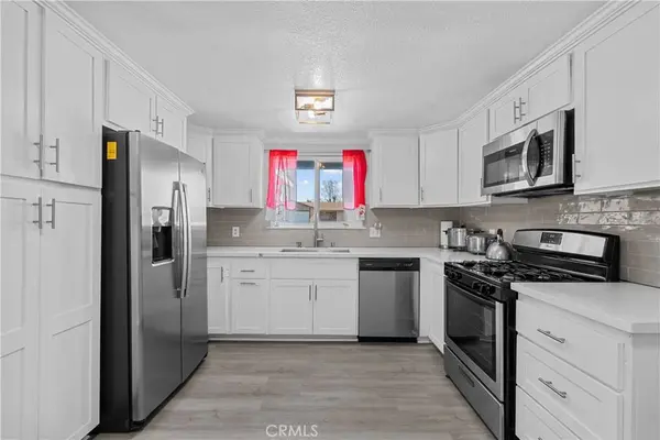 37637 Millbrook LN, Palmdale, CA 93550