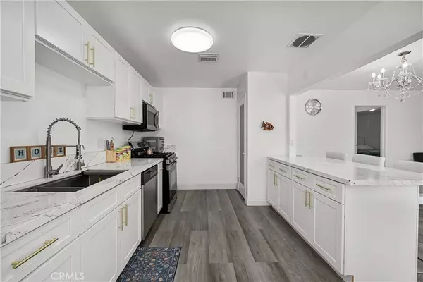 641 W Avenue J9, Lancaster, CA 93534