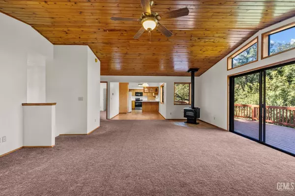 2221 Woodland Drive, Pine Mountain Club, CA 93222