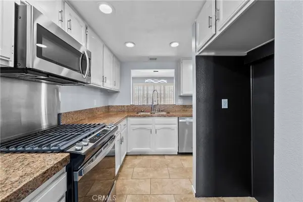 42805 15th W, Lancaster, CA 93534