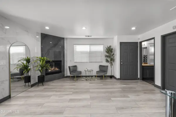 9427 Lemona AVE #15, North Hills, CA 91343