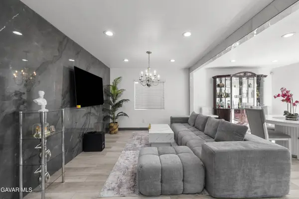 9427 Lemona AVE #15, North Hills, CA 91343