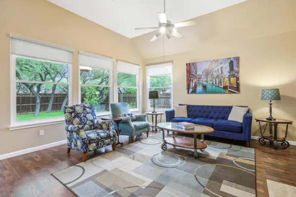 1501 Edelweiss DR, Cedar Park, TX 78613