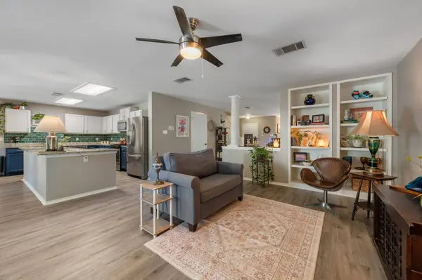 1607 Azalea DR, Cedar Park, TX 78613