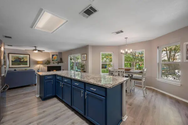 1607 Azalea DR, Cedar Park, TX 78613