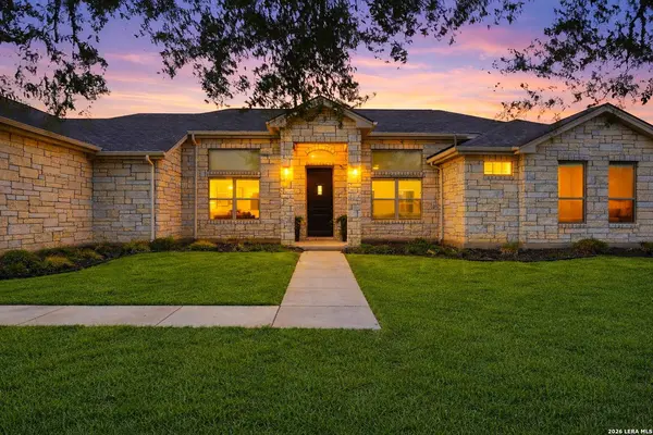 109 W Short Meadow, Lytle, TX 78052