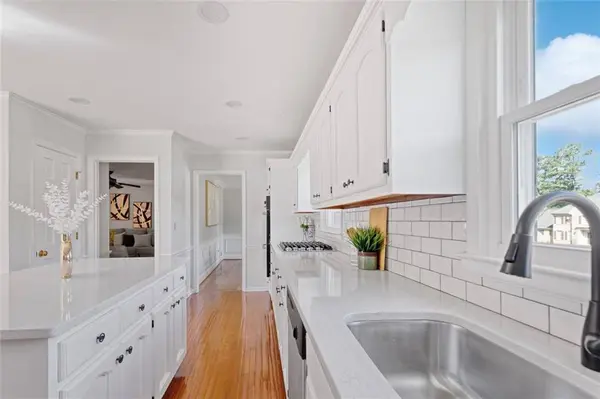 2462 CHIMNEY TOP LN, Snellville, GA 30078