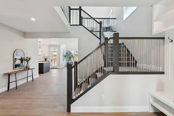 96 Cranbrook WAY SE, Calgary, AB T3M 2C3
