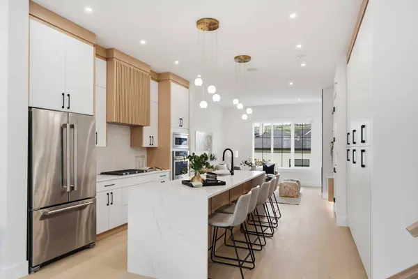 4537 21 AVE NW, Calgary, AB T3B 0W3