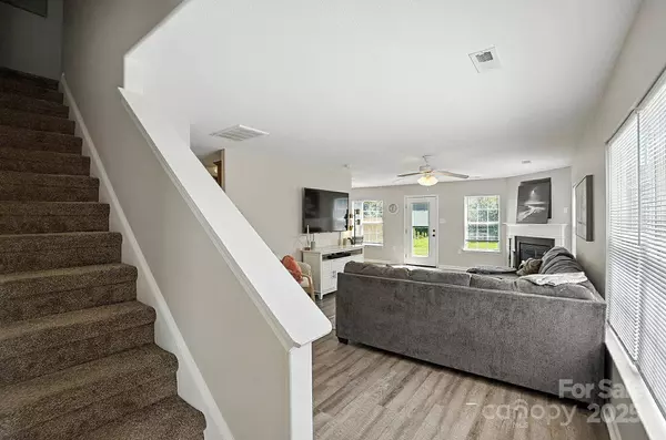 7036 Bullock DR, Charlotte, NC 28214