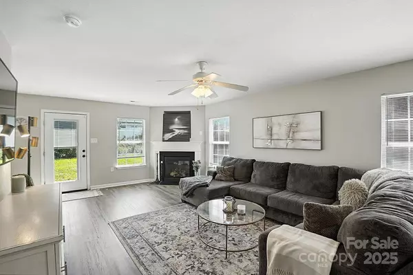 7036 Bullock DR, Charlotte, NC 28214