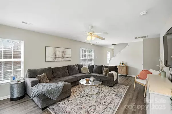 7036 Bullock DR, Charlotte, NC 28214