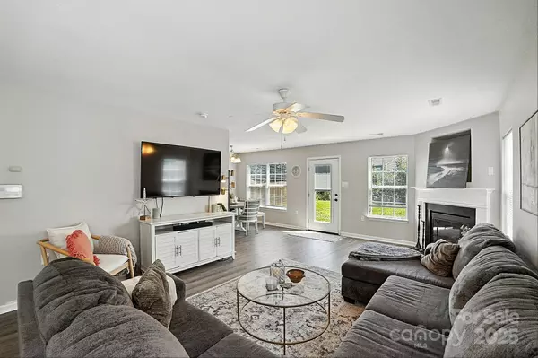 7036 Bullock DR, Charlotte, NC 28214