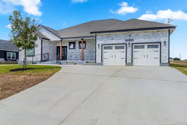 16923 Rancho Escondido, Atascosa, TX 78002