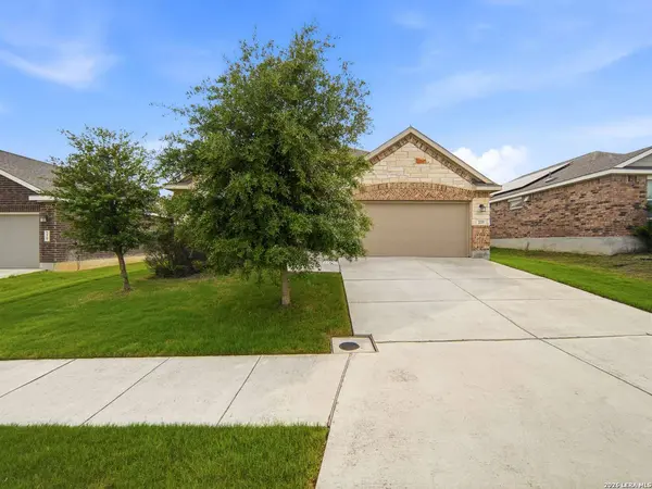 233 HOLLAND PARK, Schertz, TX 78108