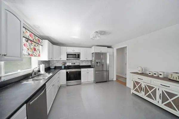 47 Pheasant Hill Rd, Weymouth, MA 02190