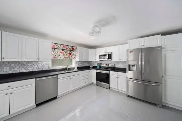 47 Pheasant Hill Rd, Weymouth, MA 02190