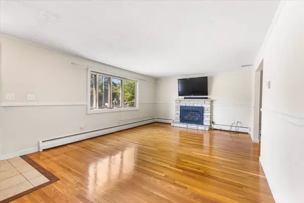 17 Hall Drive, Norwell, MA 02061