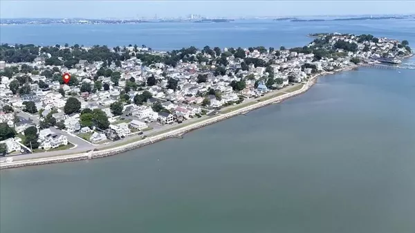 78 Turner St, Quincy, MA 02169