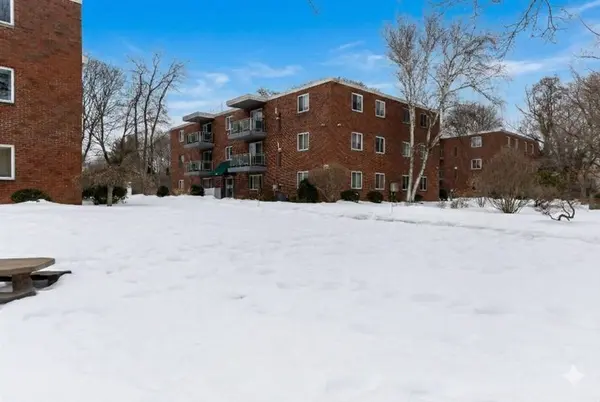 300 Commercial Street #23, Braintree, MA 02184