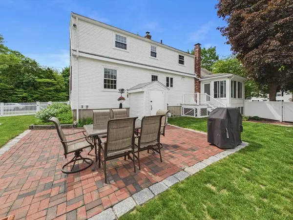 12 S Douglas St, Rockland, MA 02370