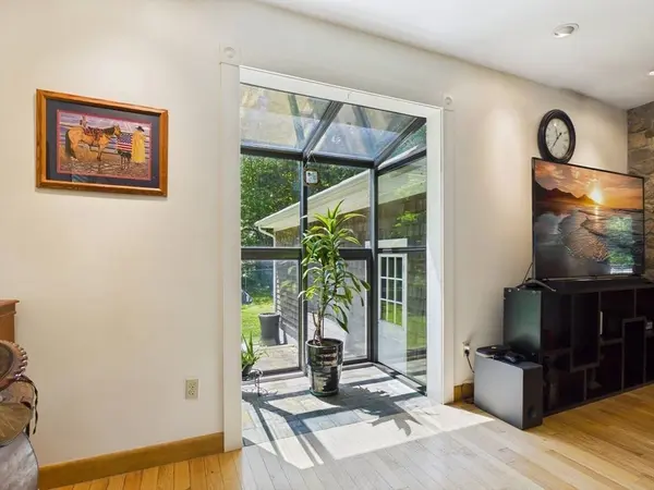 121 Plain St, Rehoboth, MA 02769