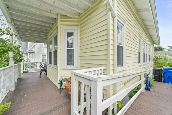 20 Fairbanks Rd, Milton, MA 02186