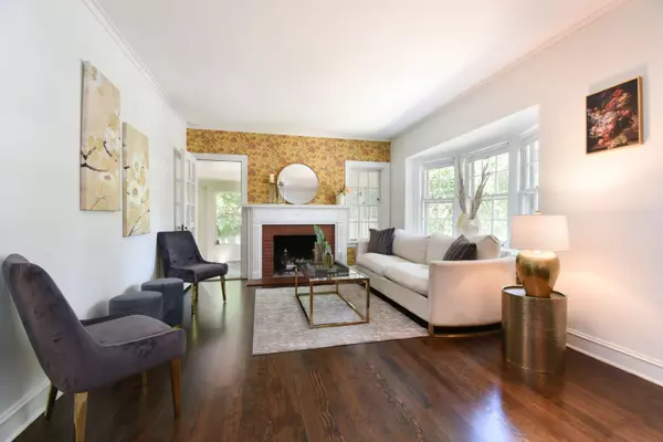 1001 S Brainard AVE, La Grange, IL 60525