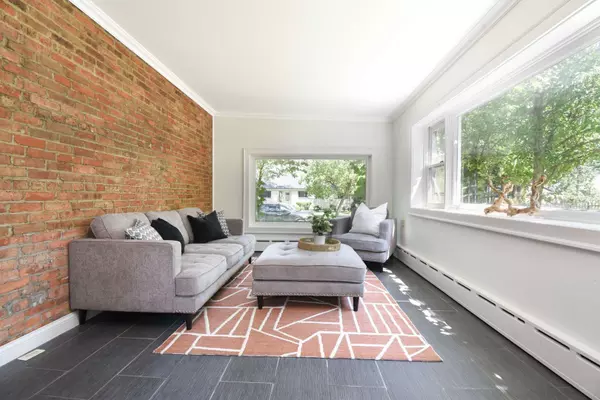 1001 S Brainard AVE, La Grange, IL 60525