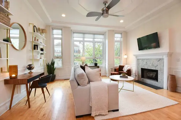 1447 N Bosworth AVE #3, Chicago, IL 60642