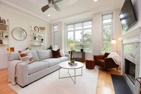 1447 N Bosworth AVE #3, Chicago, IL 60642