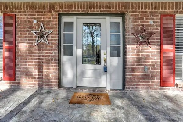 9722 Kindletree DR, Houston, TX 77040