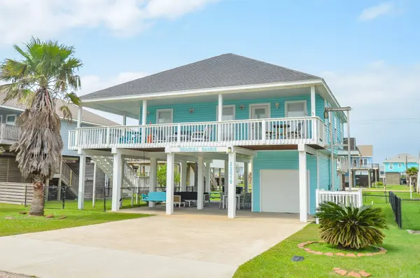 22810 Fresca ST, Galveston, TX 77554