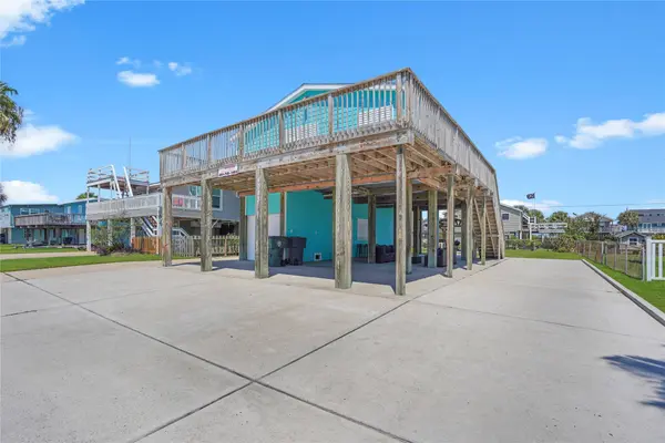 4003 Panola DR, Galveston, TX 77554