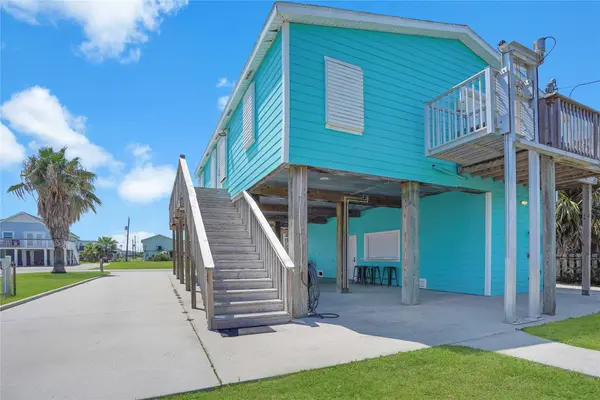 4003 Panola DR, Galveston, TX 77554